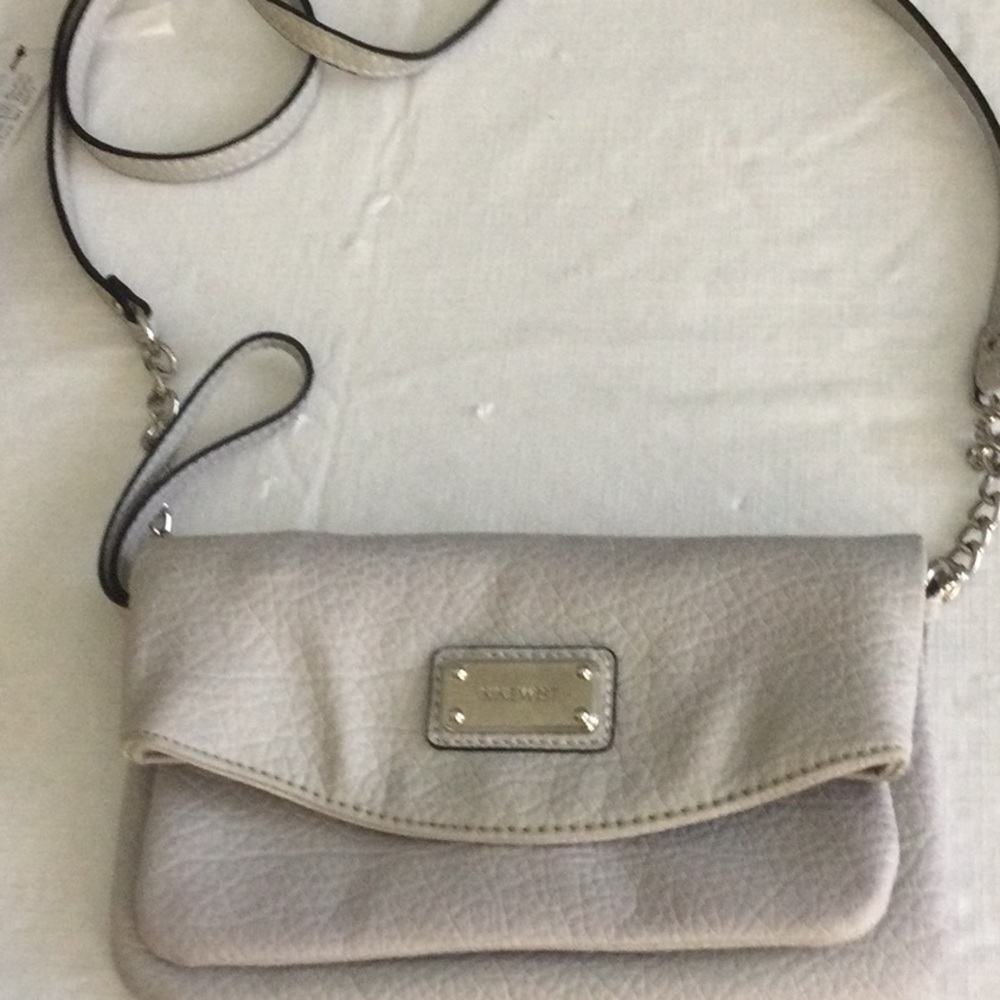 Nine West Clutch or Wristlet 2 zipper Compartment color gray. *